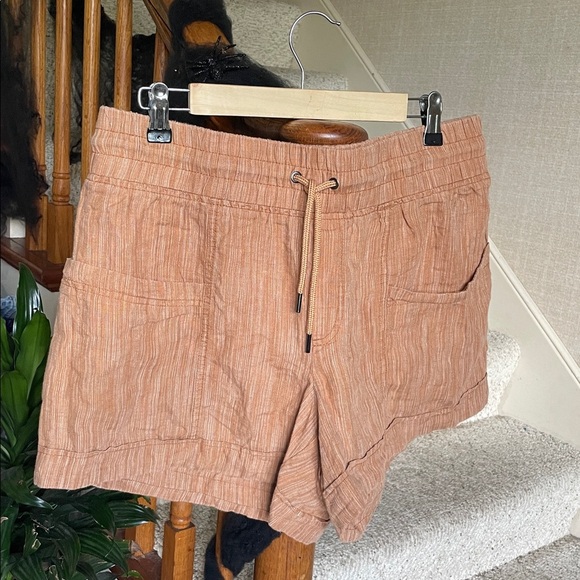 Athleta Cabo Linen Textured Casual Tan Drawstring 4" Shorts - Picture 3 of 9